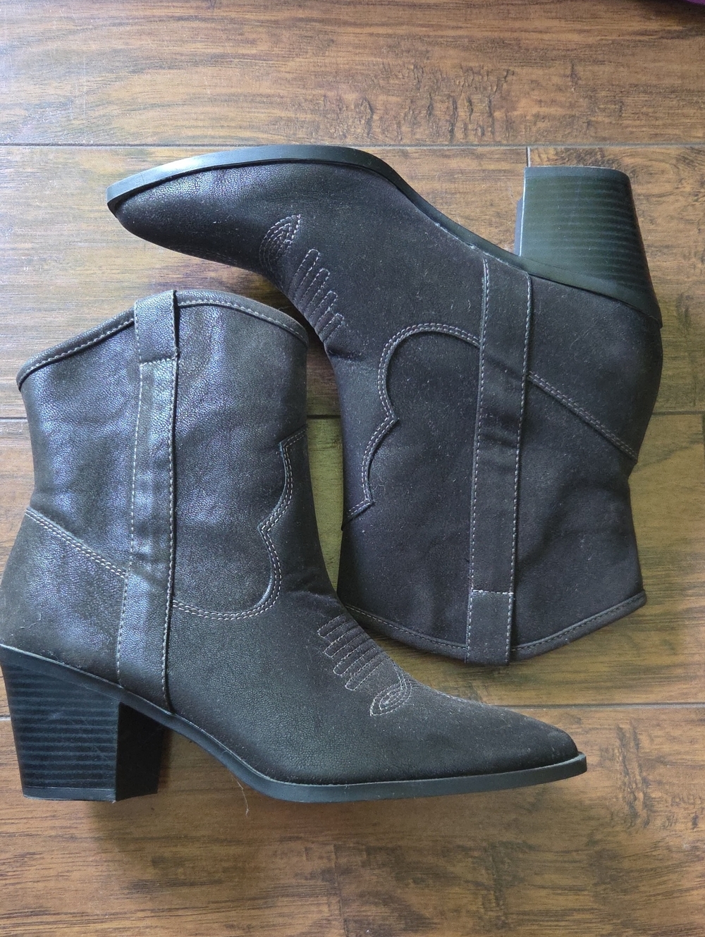 Black Suede Cowbow Booties Western